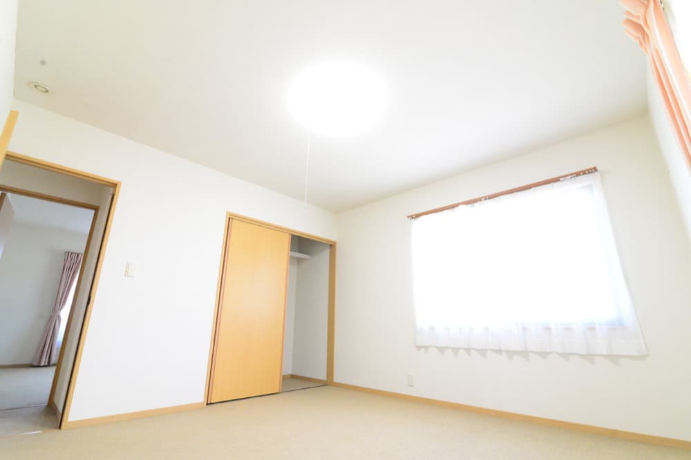 北側洋間(クローゼット)